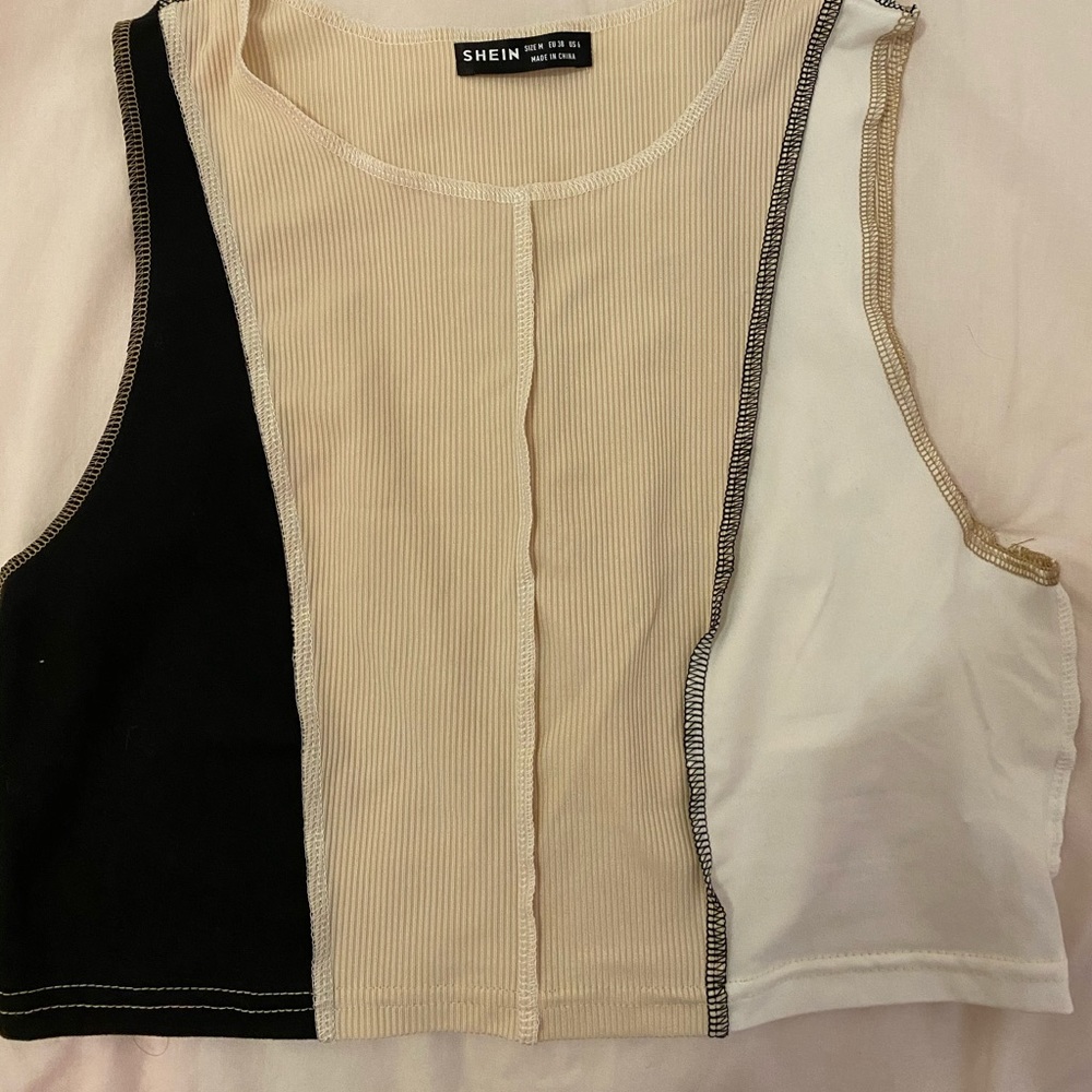 Super cute new crop top